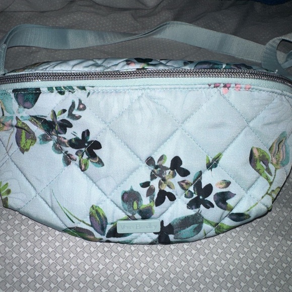Vera Bradley Handbags - Vera Bradley Light Blue Floral Quilted Fanny Bag